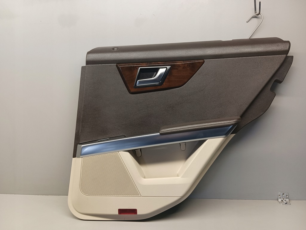 фото №1, Обивка дверь правый задняя mercedes glk x204