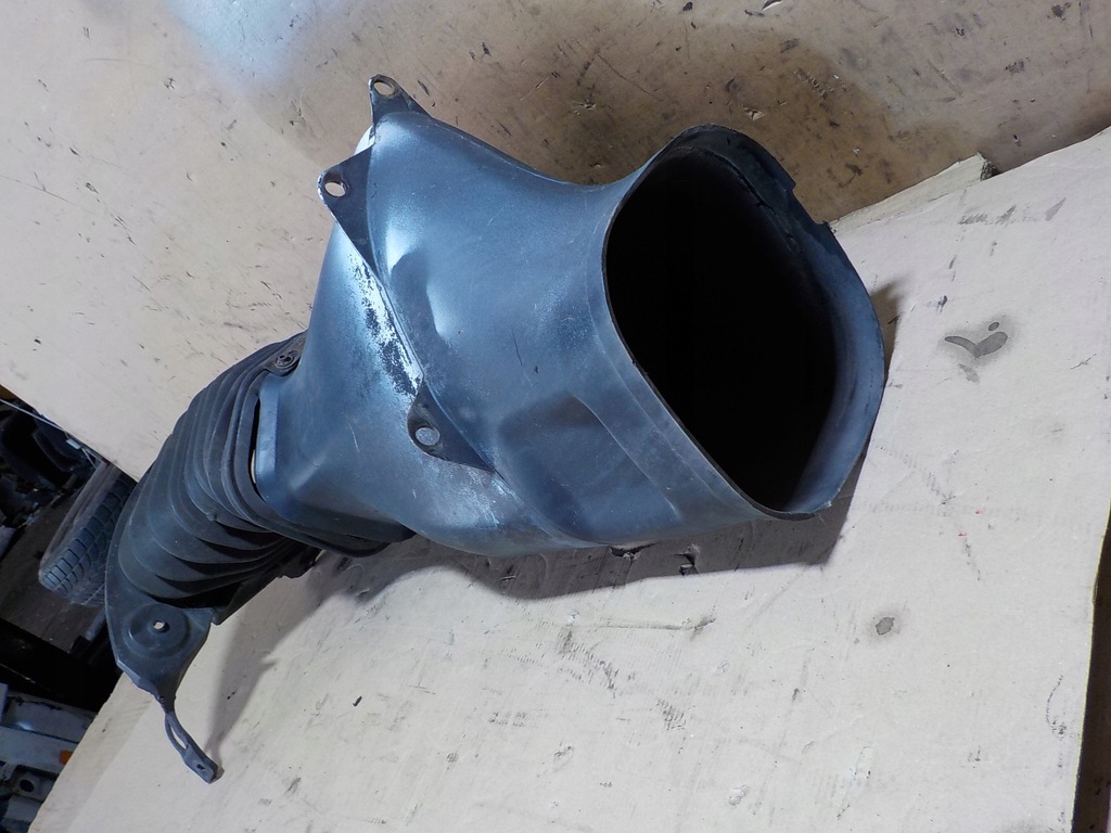 фото №4, Труба тунель канал повітря scania 4 1365488 164l r