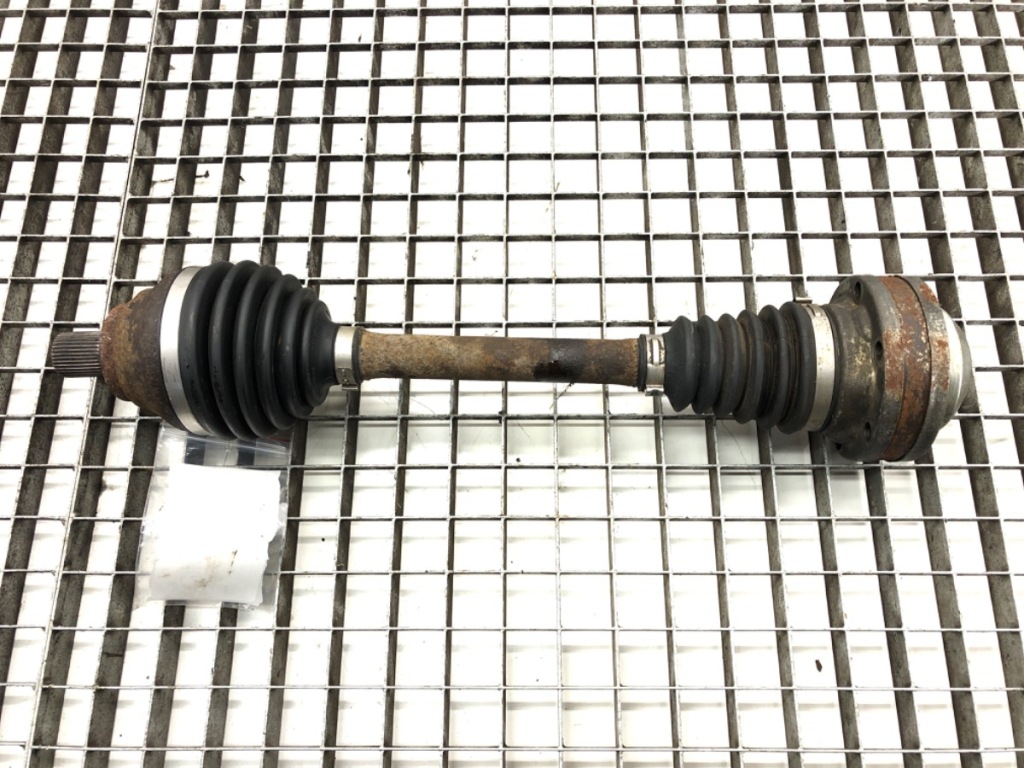 фото №1, Приводной вал левый перед vw golf vii 1.4 150km