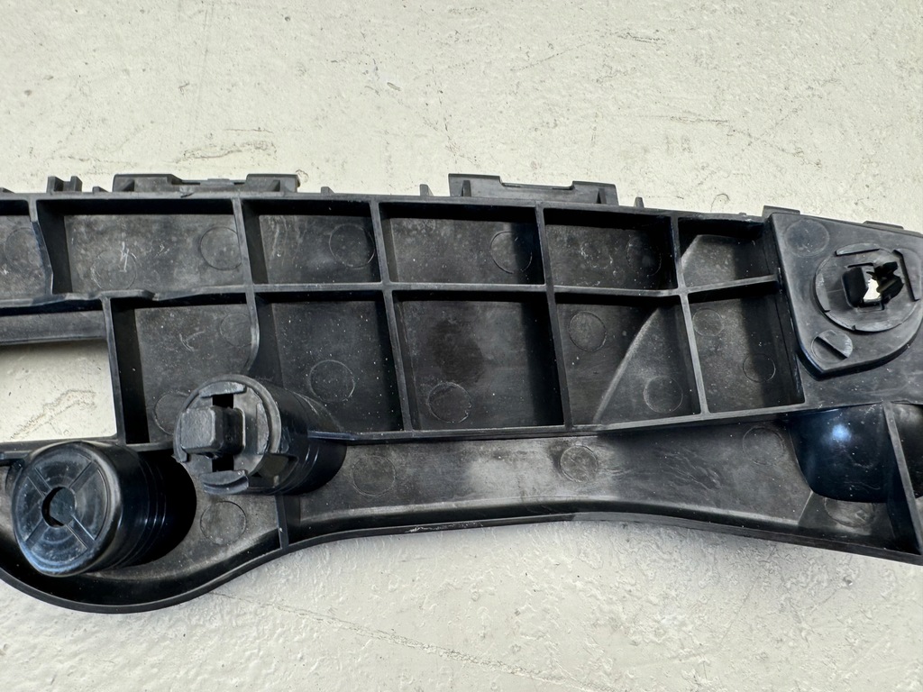 фото №10, Toyota rav4 iv 4 lift 15-19r направляющая бампера правый перед передний 52535-42080