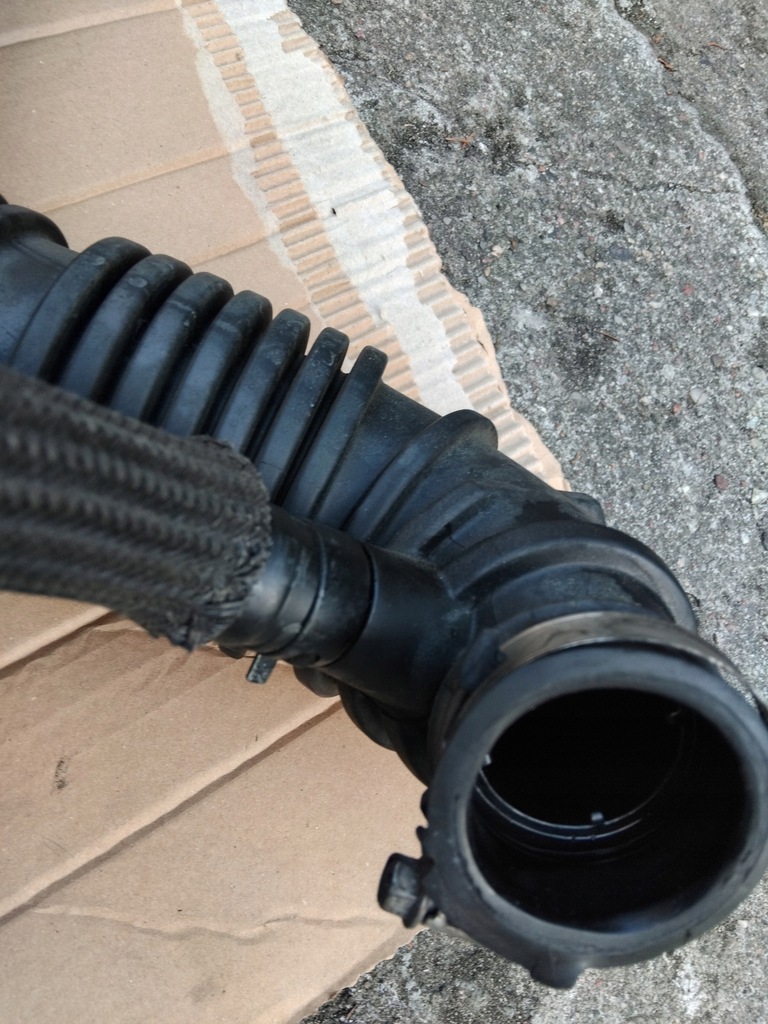 фото №6, Hyundai i40 sedan 15-19 r lift шланг труба повітря 16 r.1.7 crdi