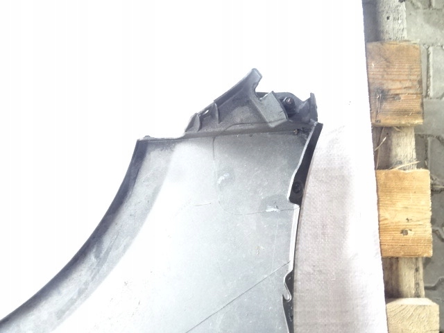 Clio 3 крыло  правый  перед 185 teb66 в Украине