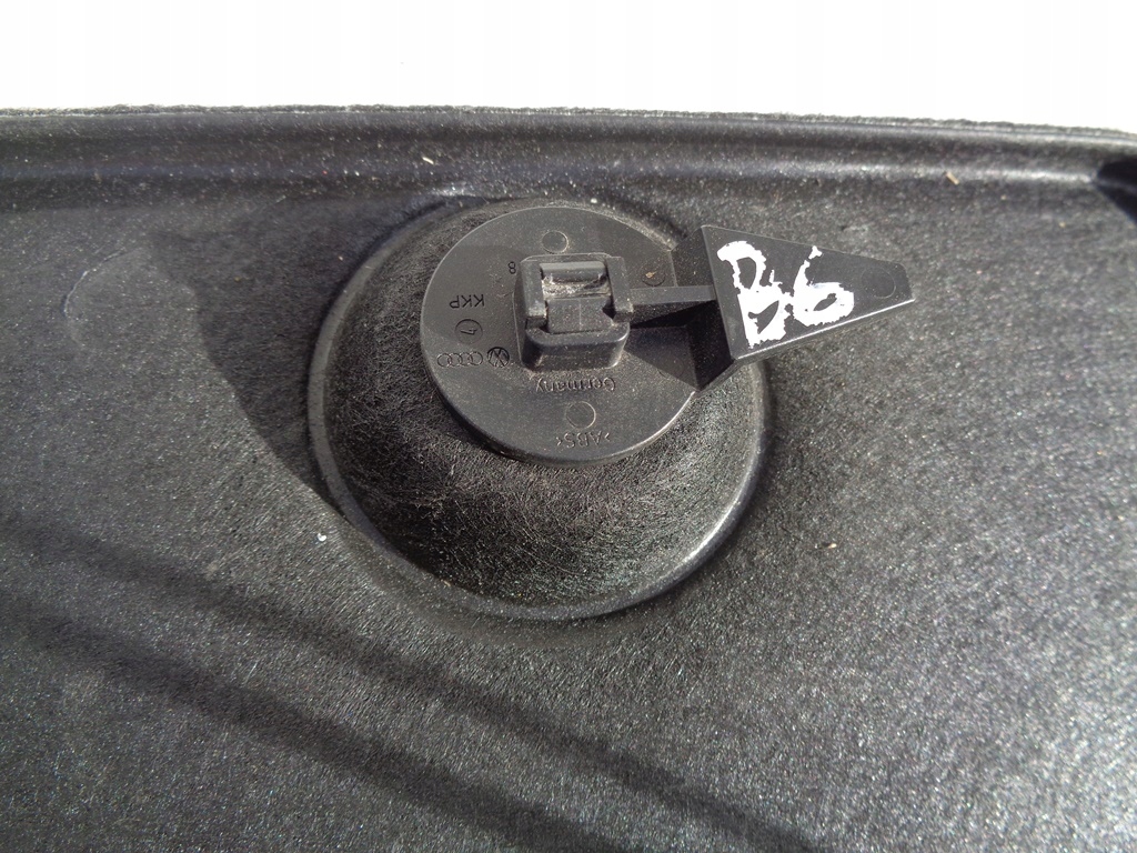 фото №7, Заглушка обшивка багажника левая passat b6 kombi