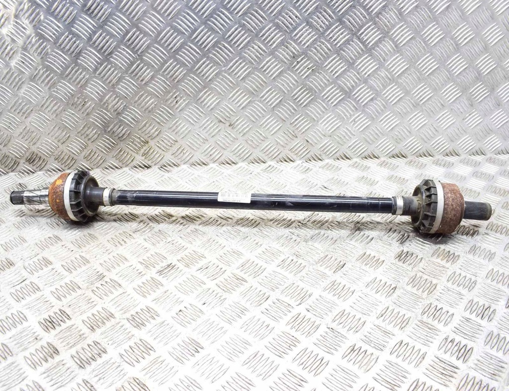 фото №1, Volvo xc60 2019 права сторона привідний вал задня