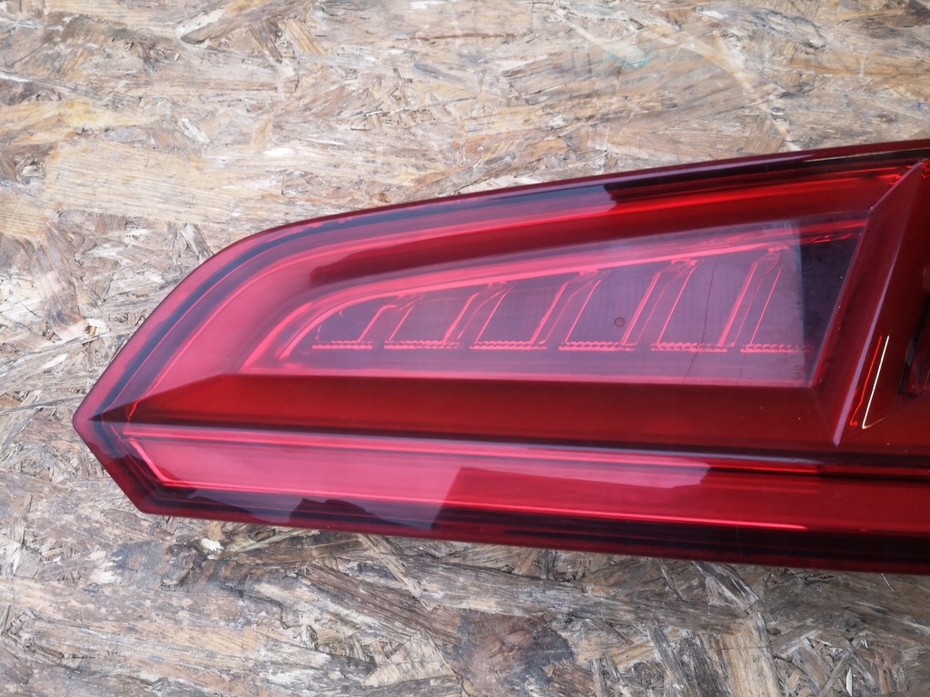 Audi q5 80a фара правий задній full led matrix Доставка
