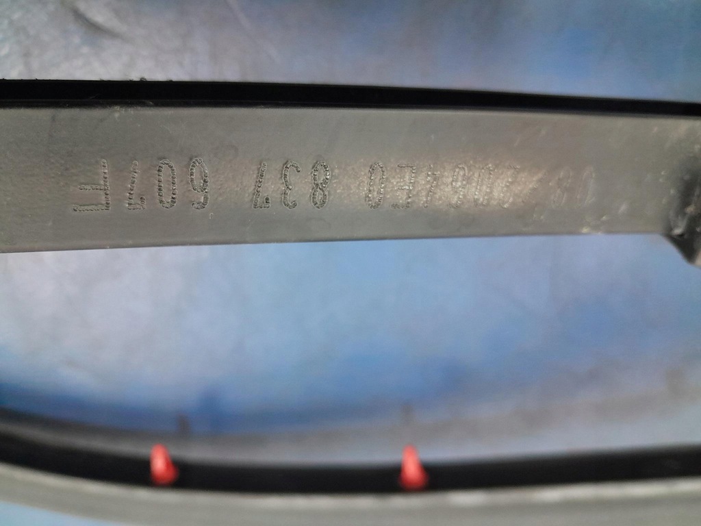 фото №6, Audi a8 d3 рамка напрямна скло перед правий