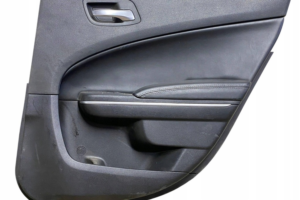 фото №8, Обшивка задних правых дверь dodge charger 5sd881x9ai 3.6l бензиновый 218kw