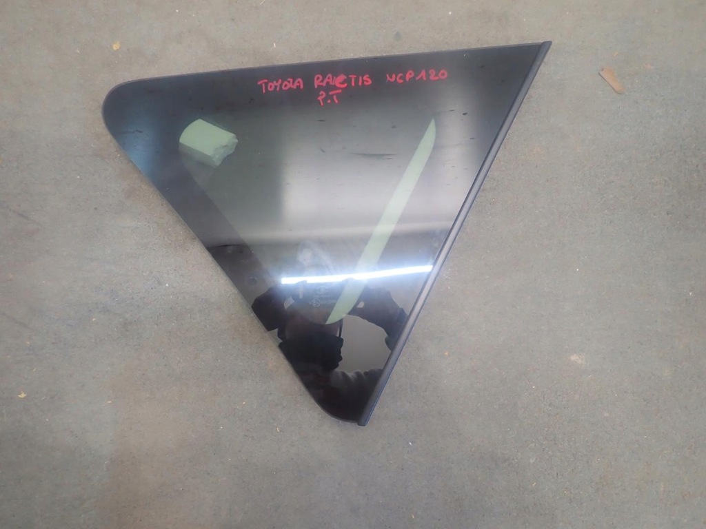 фото №1, Стекло дверь toyota ractis ncp 120 62710-52220