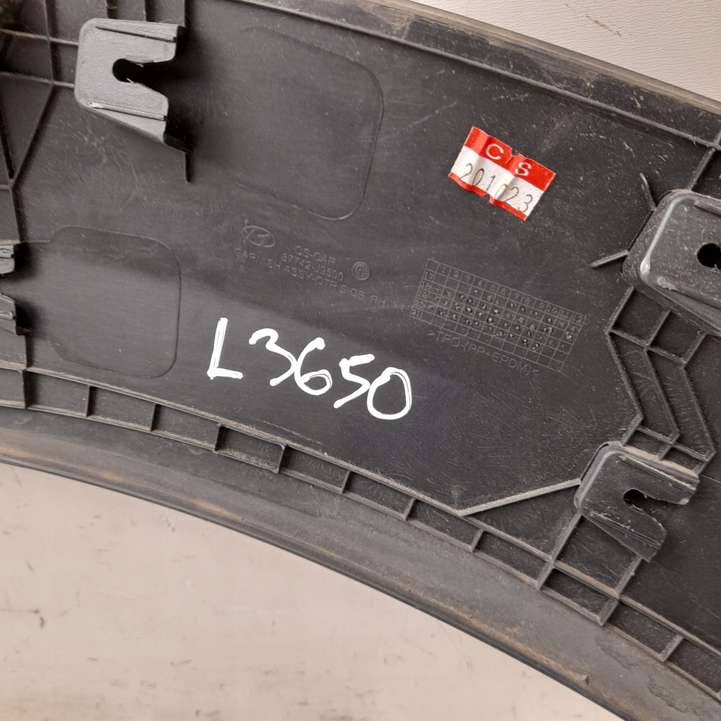 фото №6, Hyundai kona i молдинг накладка крыла задняя правая 87742-j9500