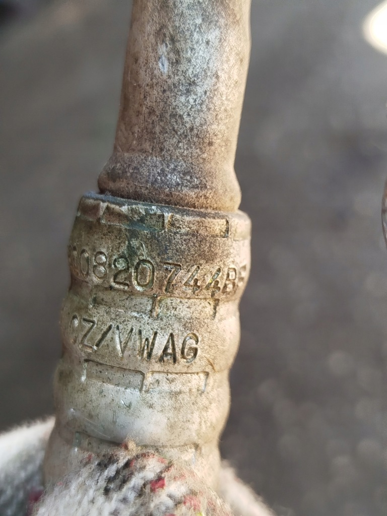 Трубки шланг кондиционера vw polo 9n 4 fl 1.4 b 6q0820744bf Цена