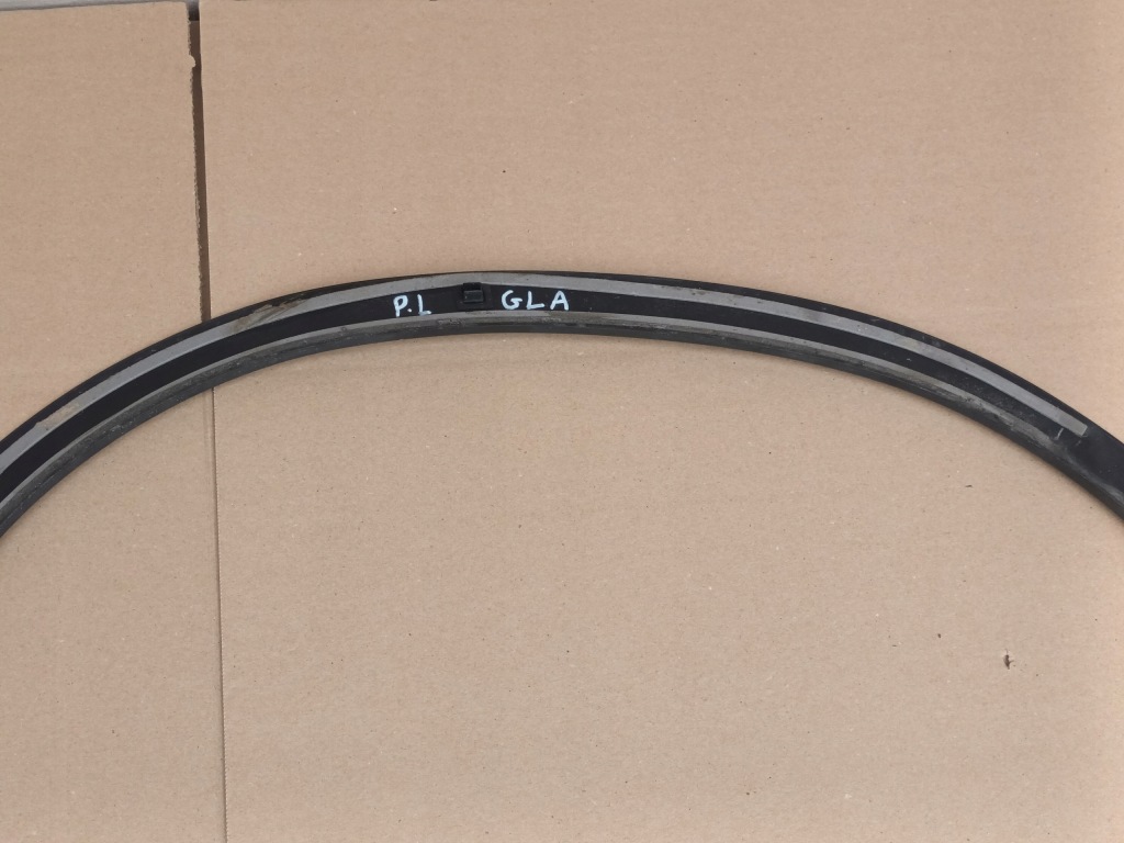 Купить Молдинг передняя левая mercedes gla a156 перед левый x156