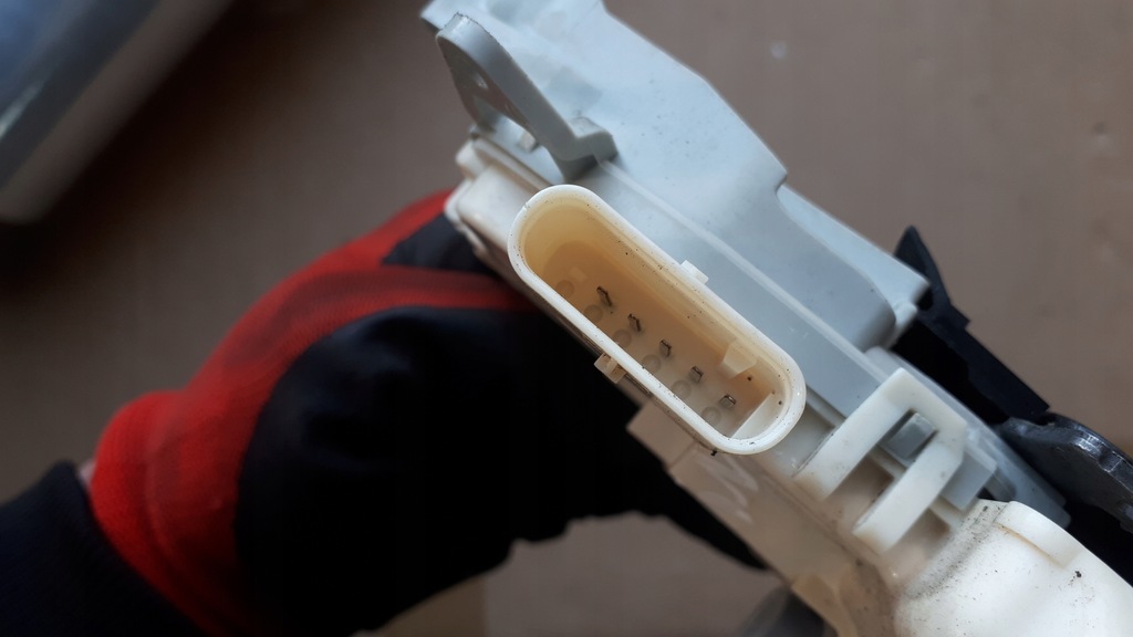 фото №8, S4 b8 a4 замок дверь правый задняя 8k0839016d 5pin