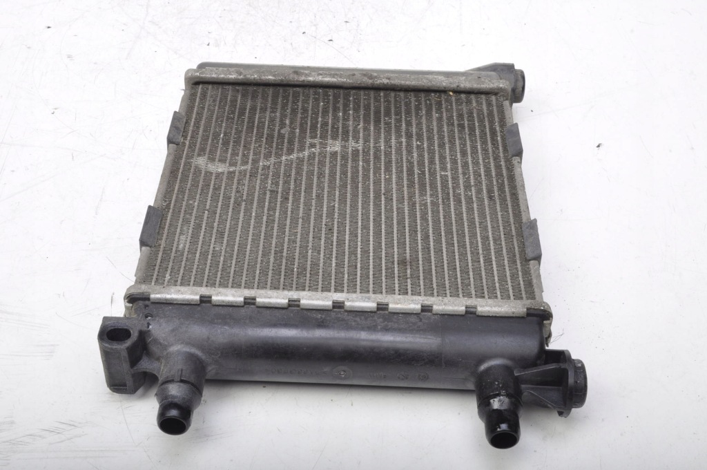 Bmw f40 m135i радиатор воды 9884538 21r в Украине