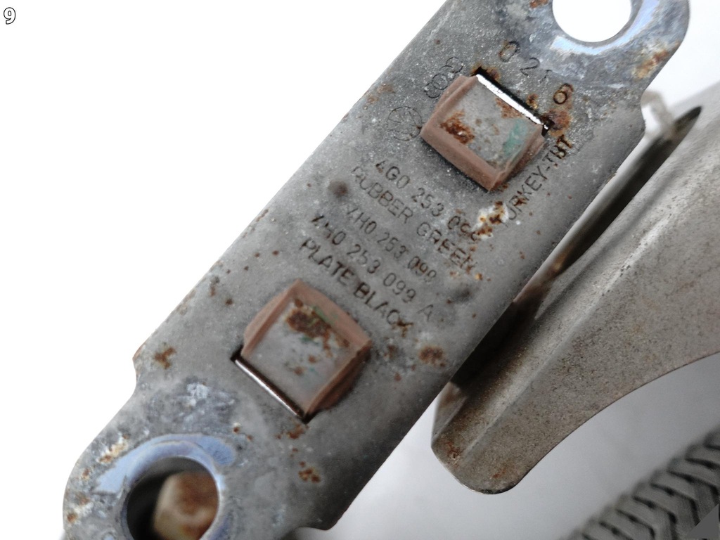 фото №10, Audi s8 plus 4h0 d4 lift 15-17 труба выхлопная гаситель правая 4.0 tfsi 92 km