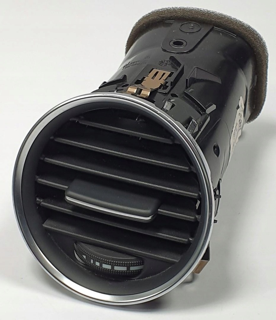 фото №1, Решітка обдув ліва mercedes w204 a2048306754