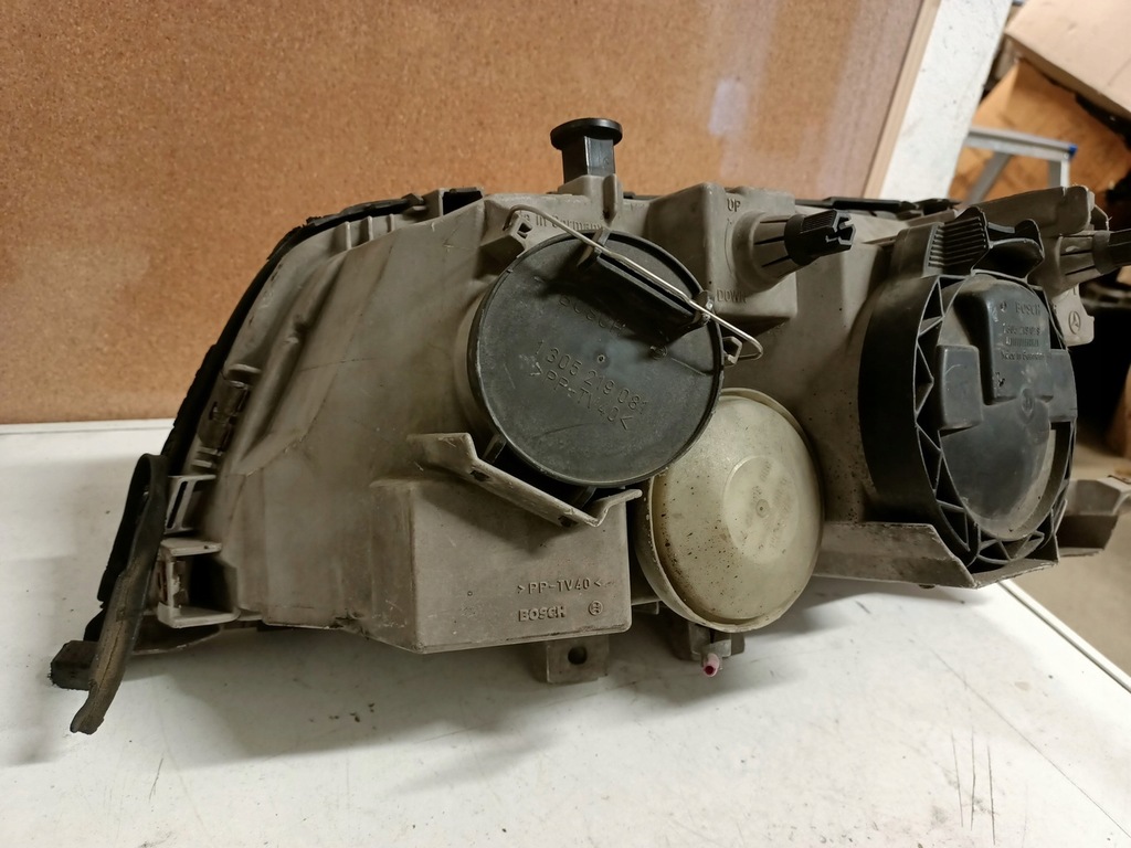 фото №8, Лампа перед права mercedes w202 2028202461 bosch