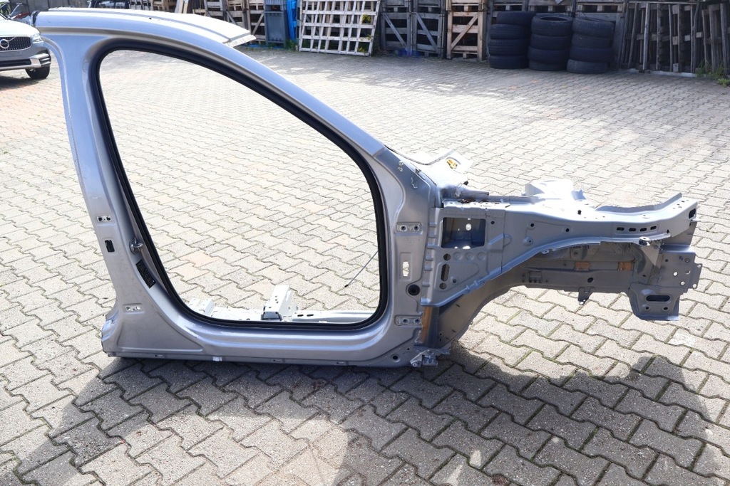 фото №1, Volvo xc60 ii чверть права перед 735-15