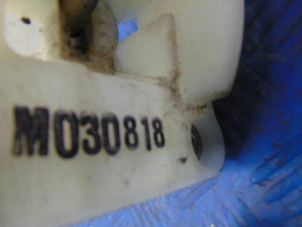 фото №6, Nissan x-trail t30 2.0 16v домкрат переключения передач