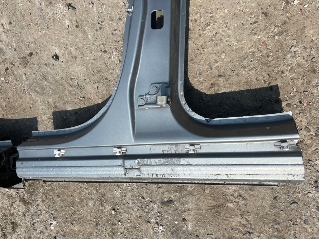 фото №5, Mercedes w205 205 c klasa блок двигателя средний левый порог