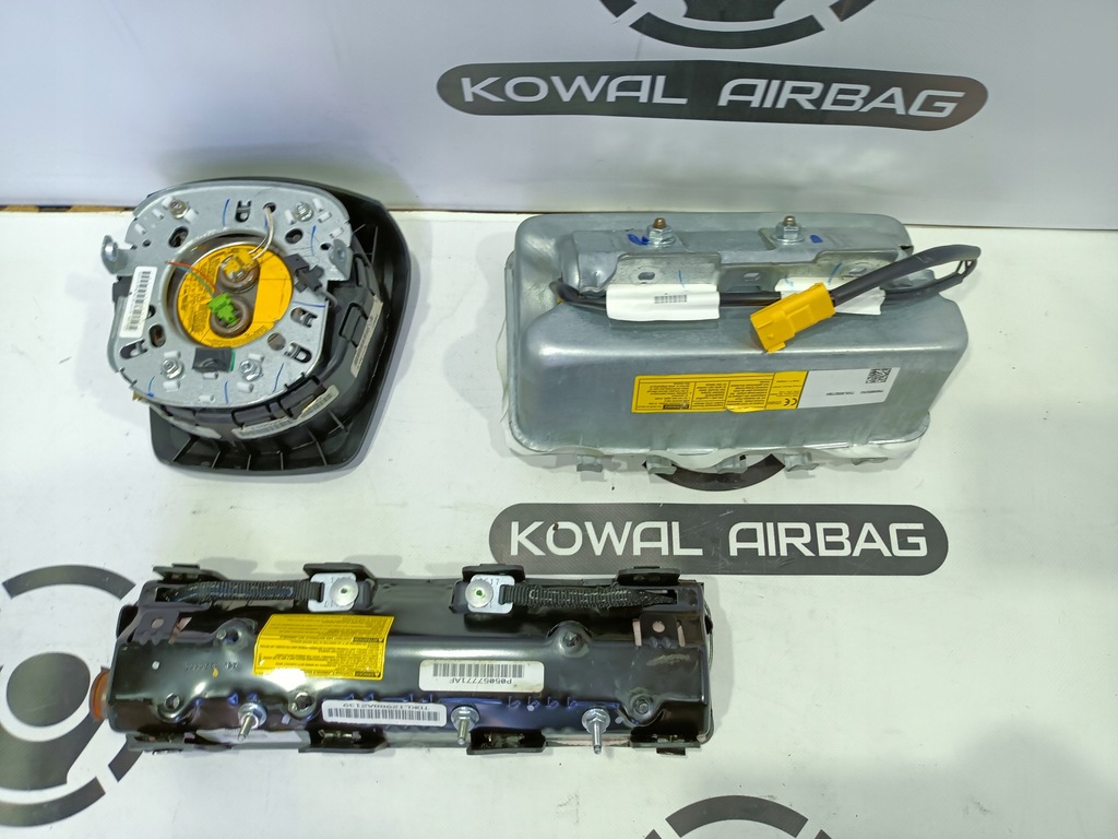 фото №8, Chrysler voyager панель приладів консоль подушка безпеки подушки безпеки pas