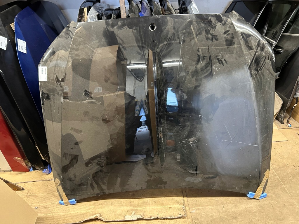 Купити Mercedes 223 maybach капот