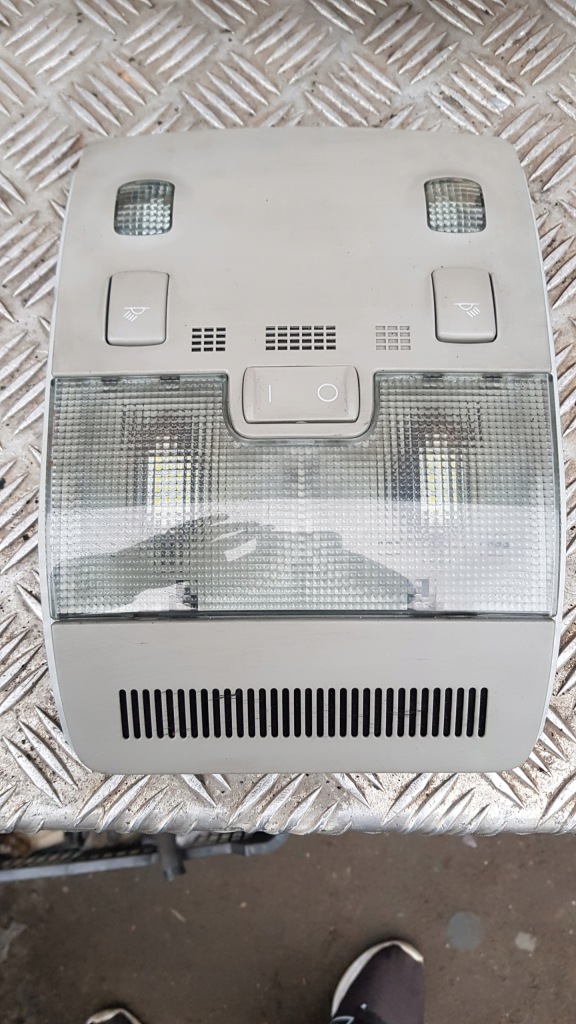 фото №2, A4 b6 освітлення кабіни лампа