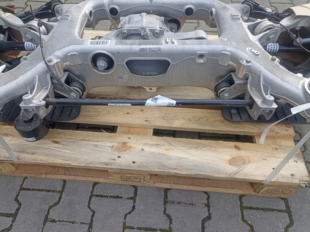 Купити Стабілізатор задній bmw 5 g60 1543217 6111km