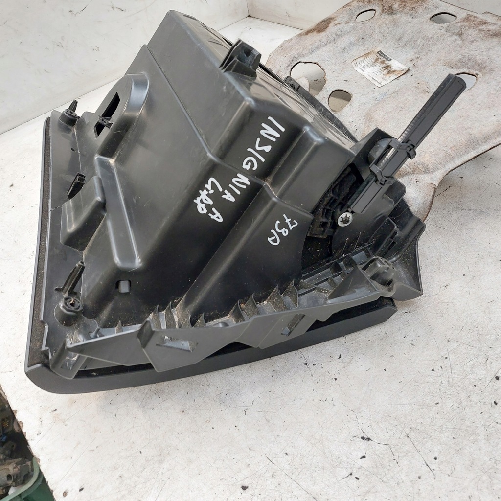 фото №6, Opel insignia a lift бардачок пасажира 22846822 332910517