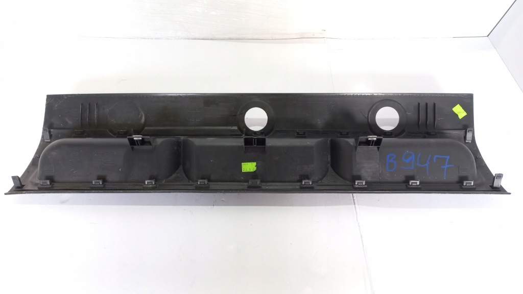 Vivaro trafic talento b накладка заглушка 749068147r Недорого