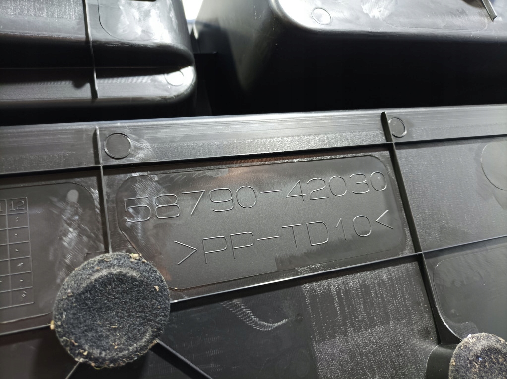 фото №9, Toyota rav4 iii lift 10-13 бардачок вкладиш колеса запасного 58790-42030