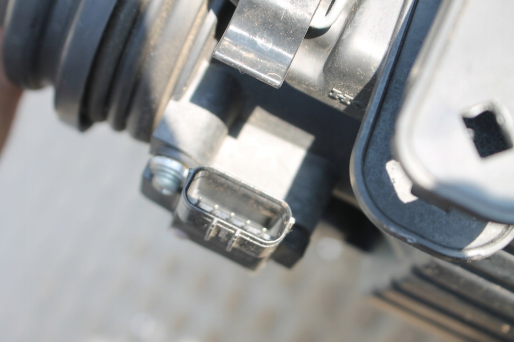 фото №11, Корпус фильтра воздухозаборник воздуха honda hr-v ii 1.5 i-vtec 15-21