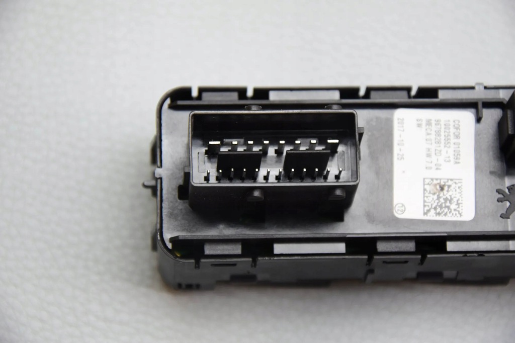 фото №9, Кнопка керування вікон лівих передніх двері peugeot 3008 suv 96788281