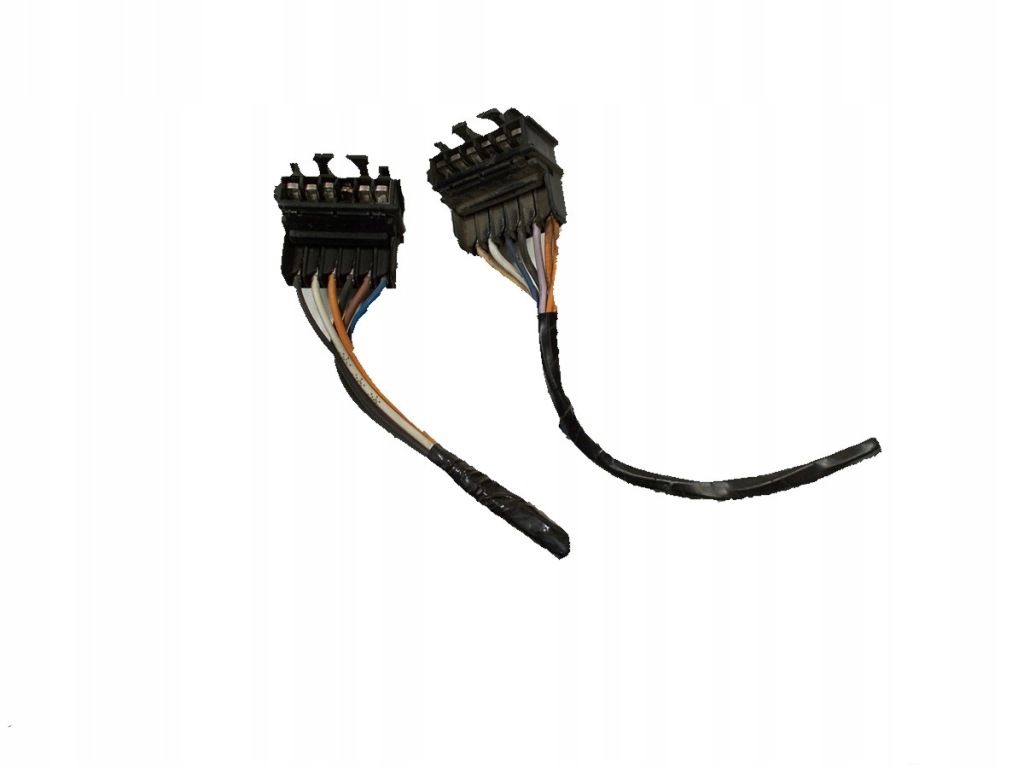 фото №1, Штекер соединитель лампы задняя scenic i clio ii megane i modus thalia 6 pin 2 x