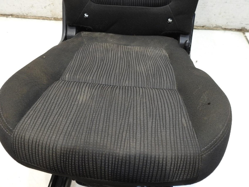 фото №11, Сидіння правий задня ii ряд peugeot 5008 i .