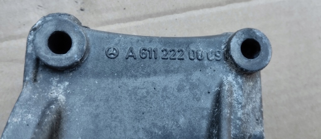 фото №7, Mercedes-benz vito 2.2 опора полуось a6112220009 6382420313