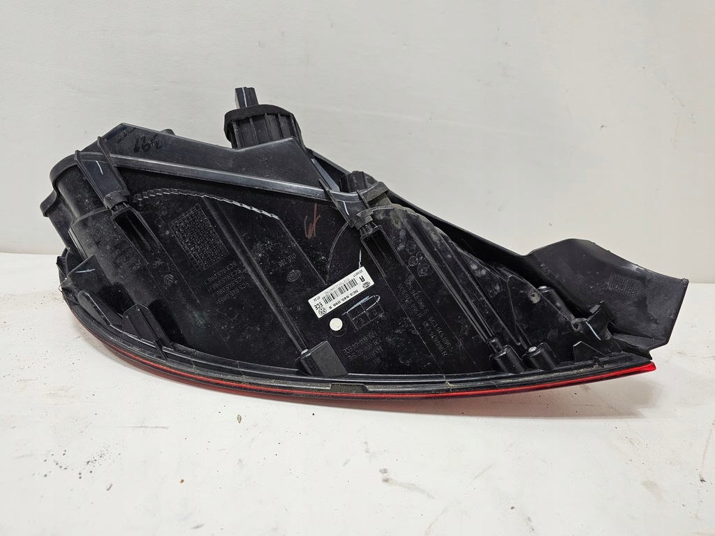 фото №10, Лампа права задня задня vw new beetle 5c3945095s