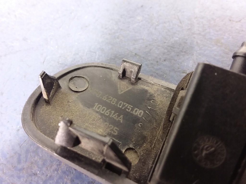 фото №6, Panamera 970 омивач капот середина 97062807500