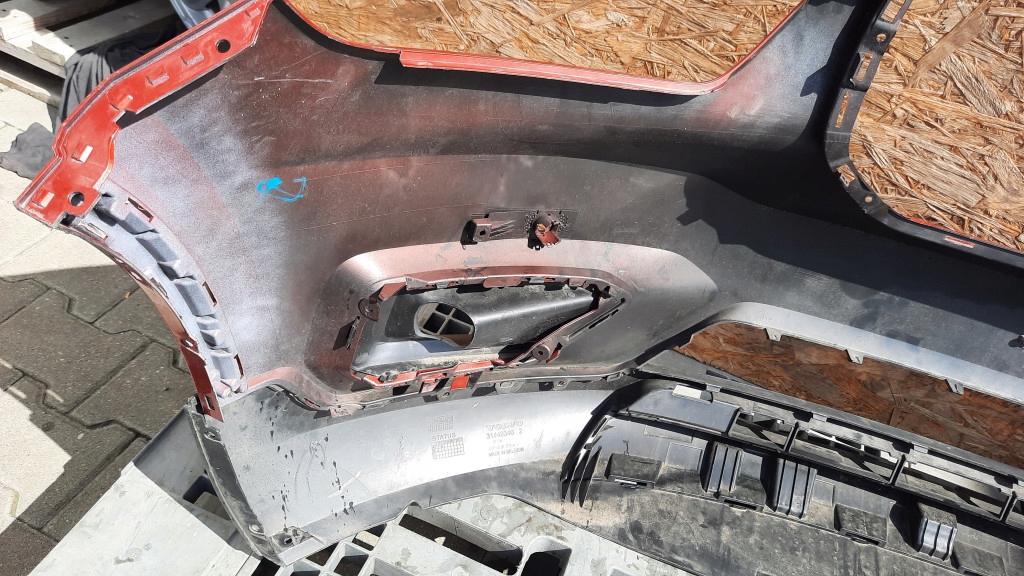 фото №16, Бампер перед 31449359 volvo xc40 18-24r foto poglądowe