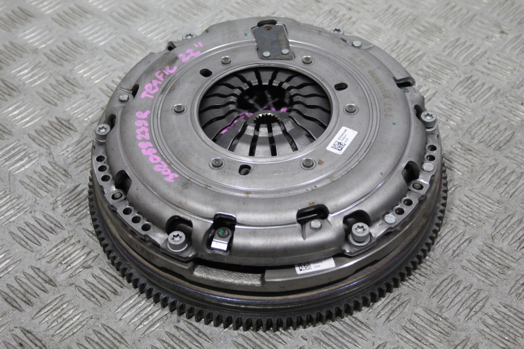 фото №1, Зчеплення колесо притиск trafic iv 4 iii 3 lift 2022