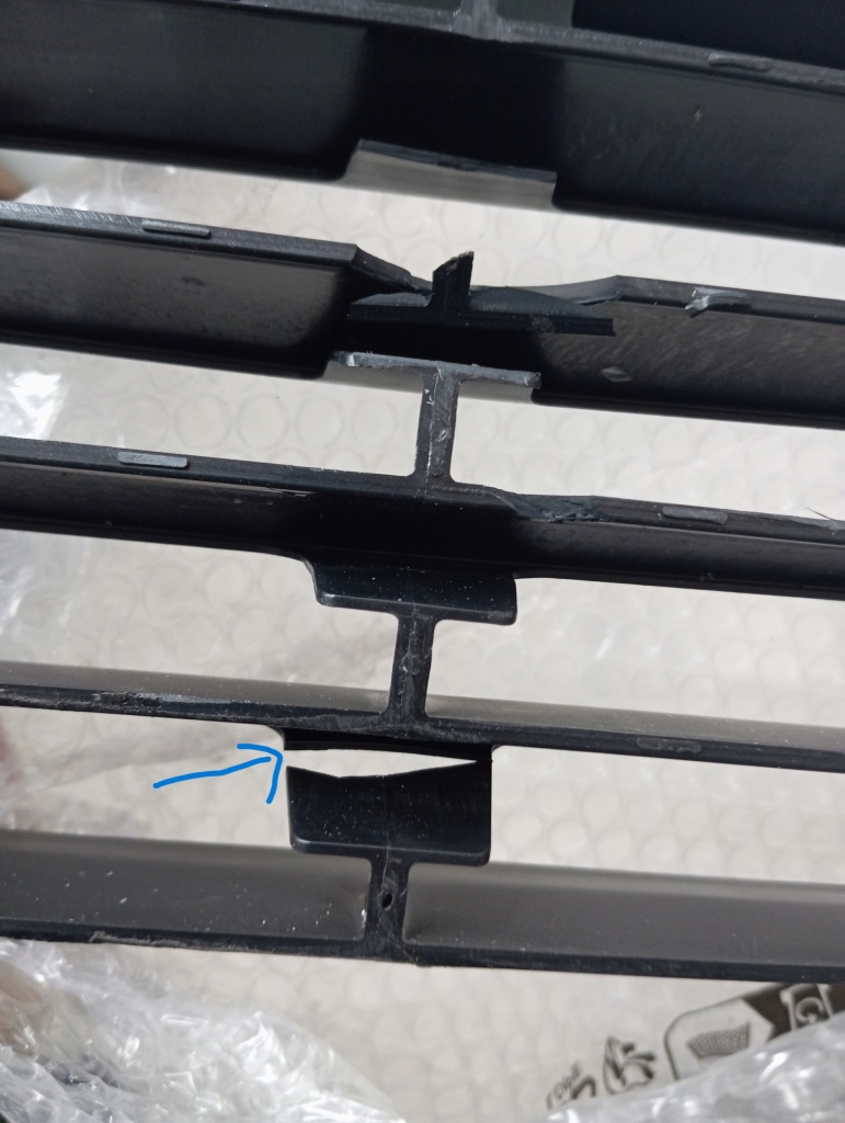 фото №11, Решітка радіатора решітка бампера renault scenic iii 622543518r nowa оригінал