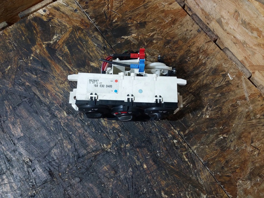 фото №11, Панель обдув кондиціонера mercedes w168 1688300485