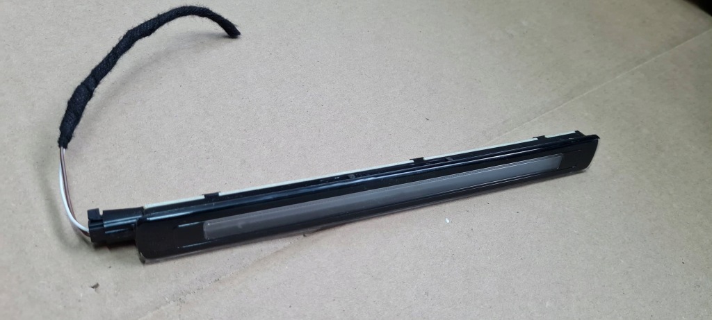 фото №1, Q5 80a sq5 лампа обшивка багажника led штекер 80a947409