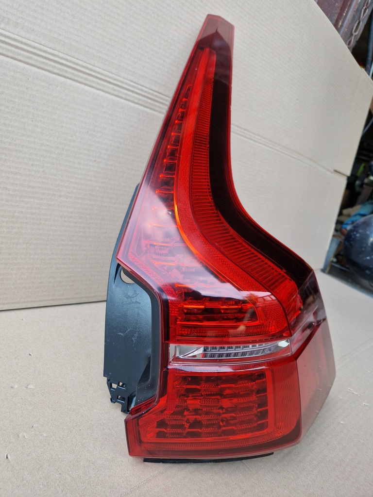 фото №10, Volvo xc60 ii лампа правая задняя задняя led usa #309