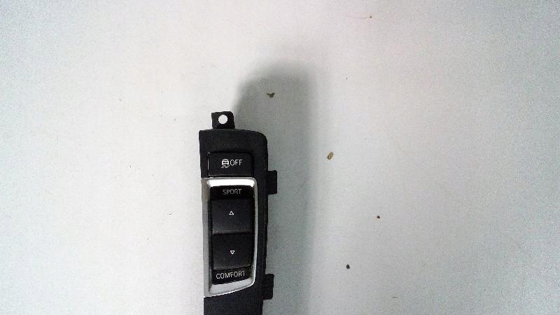 фото №1, Панель переключателей bmw 5 f10 9202952 2013