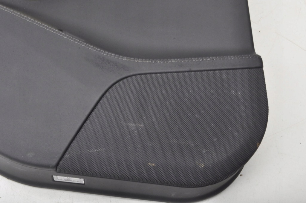 Tesla model s обшивка двері лівий задня Зі Шроту