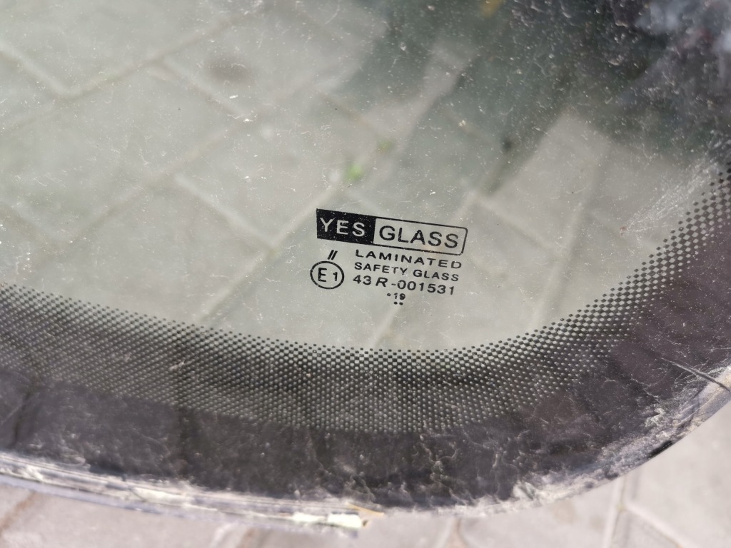 Стекло лобовое перед передняя vw golf iv bora 97-06r Доставка