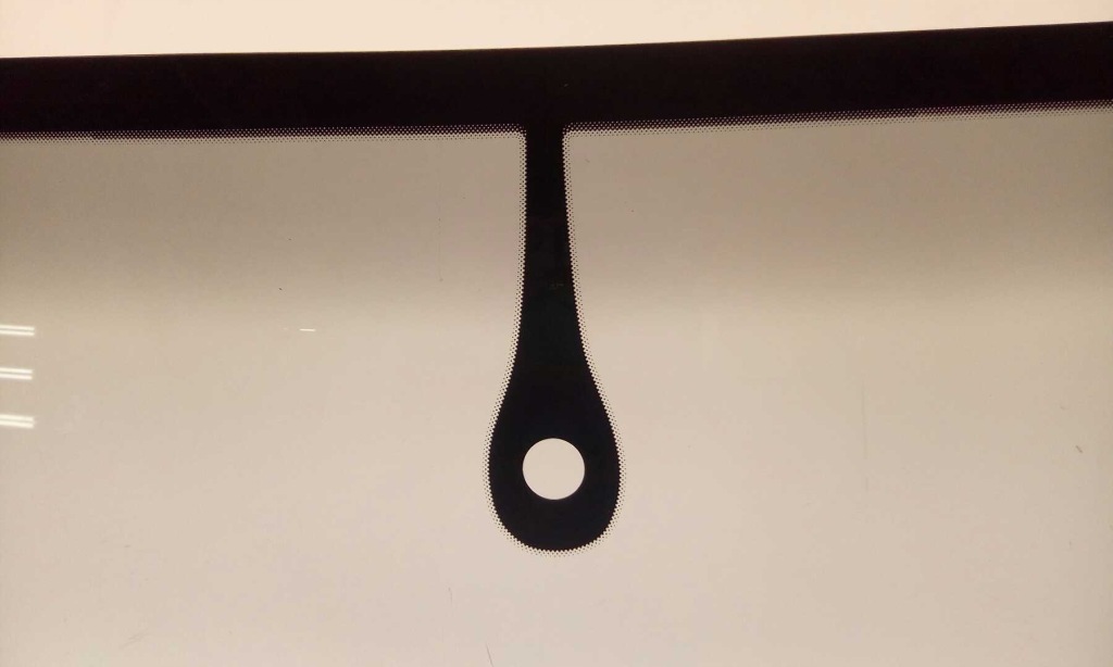 Стекло лобовое передняя audi a3 кабриолет  2016-2020 датчик ремень зелёный новая Цена