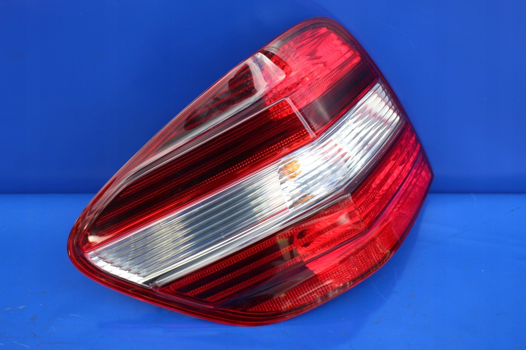 фото №14, Лампа задняя левый задняя левая состояние bdb оригинальный номер mercedes ml w164 lift