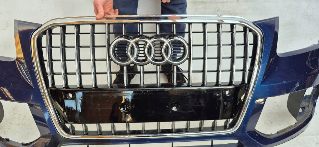 Audi q5 1 8r рестайлінг  12-16 бампер перед передній решітка радіатора spr 8r0807437ah Ціна