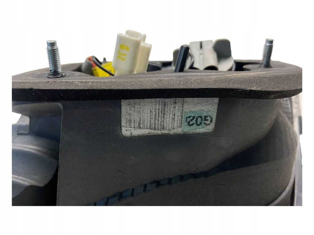 фото №7, Kia sorento 2010 лампы задний крышки багажника